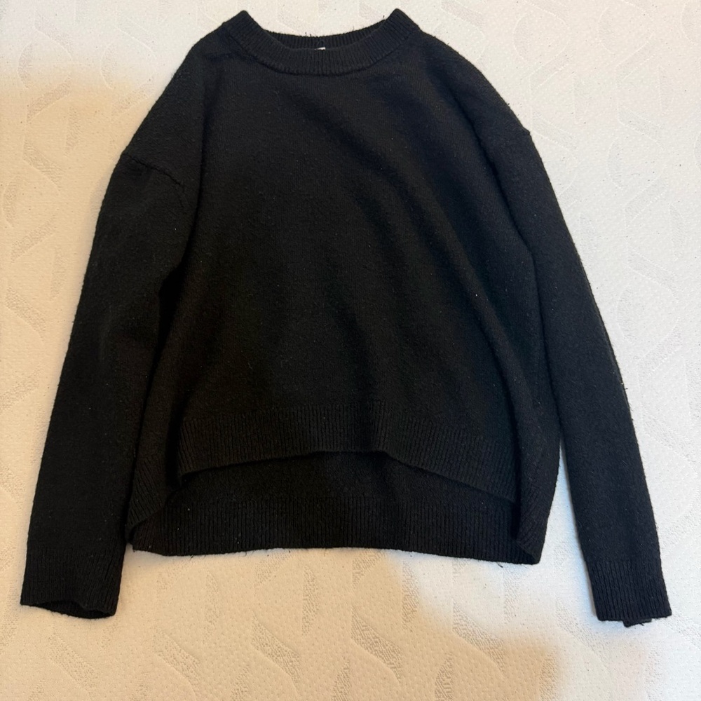 Black H&M Crewneck
